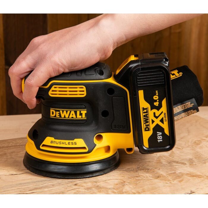 DeWalt 18V Orbital Sander Kit - Image 2