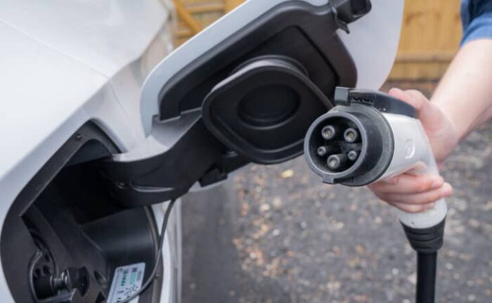 Type 2 to Type 1 EV Charge cable 8M - Image 2