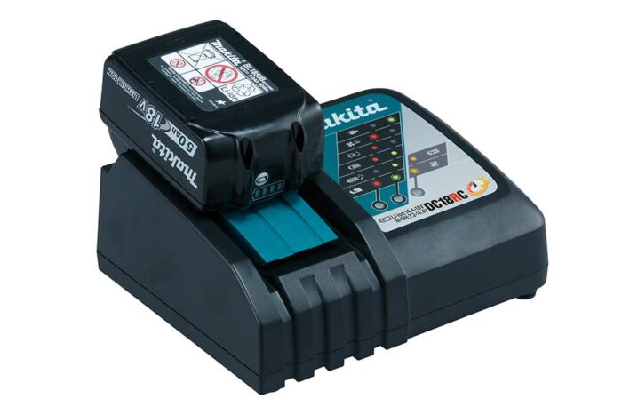 Makita Pole Hedge Trimmer Kit - Image 4