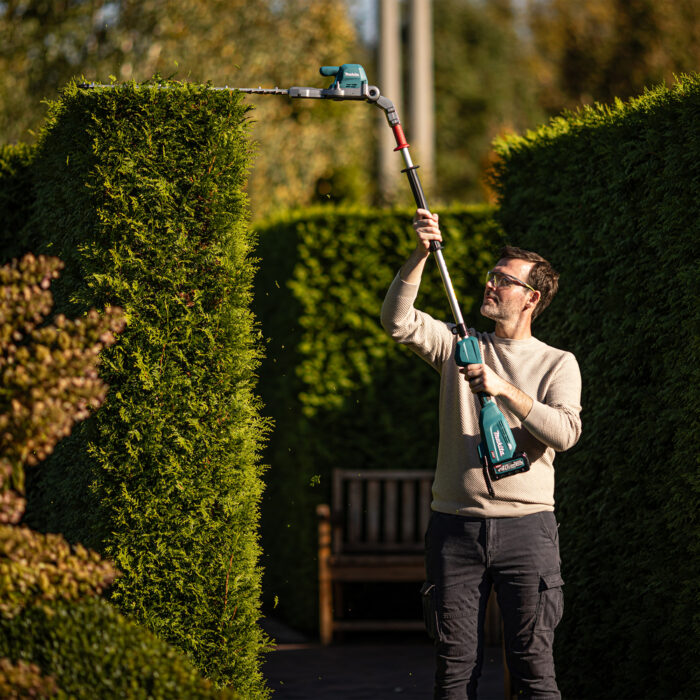 Makita Pole Hedge Trimmer 40v - Image 2