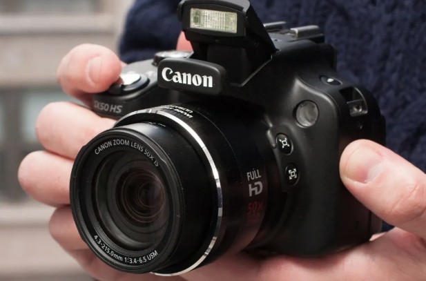 Canon SLR Camera - Image 3